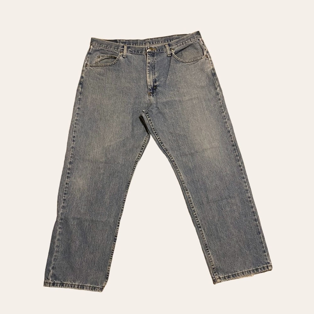 Vintage Y2K Mens Wrangler Relaxed Leg Medium Wash Jeans